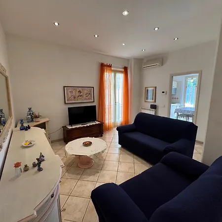 Versil Vacation Apartmán